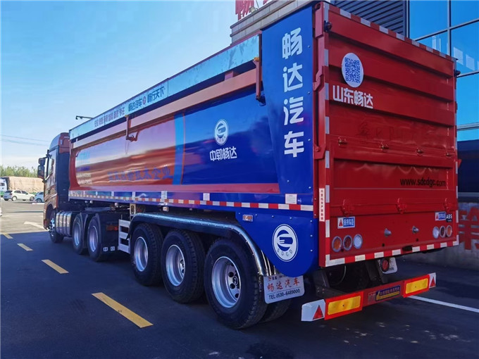 履带式自卸半挂车